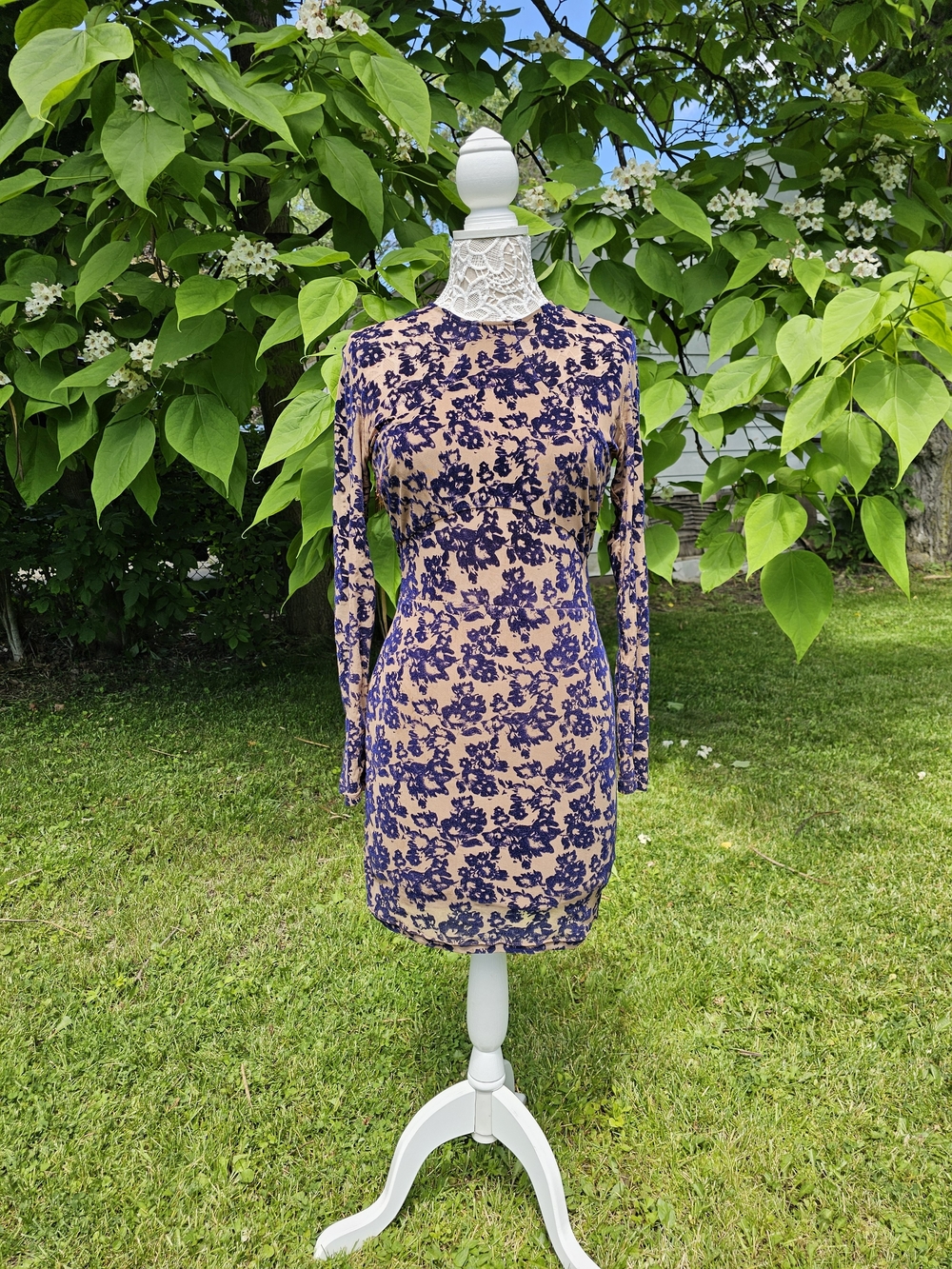 Women's Long Sleeve Floral Bodycon Dress in Beige and Navy